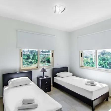 In Sleeps 6 Includes Swimming Pool Air Con And Wifi 1 Villa
