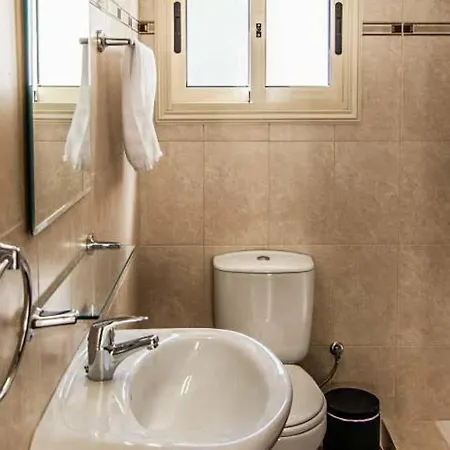 فيلة In Sleeps 6 Includes Swimming Pool Air Con And Wifi 1 Polis